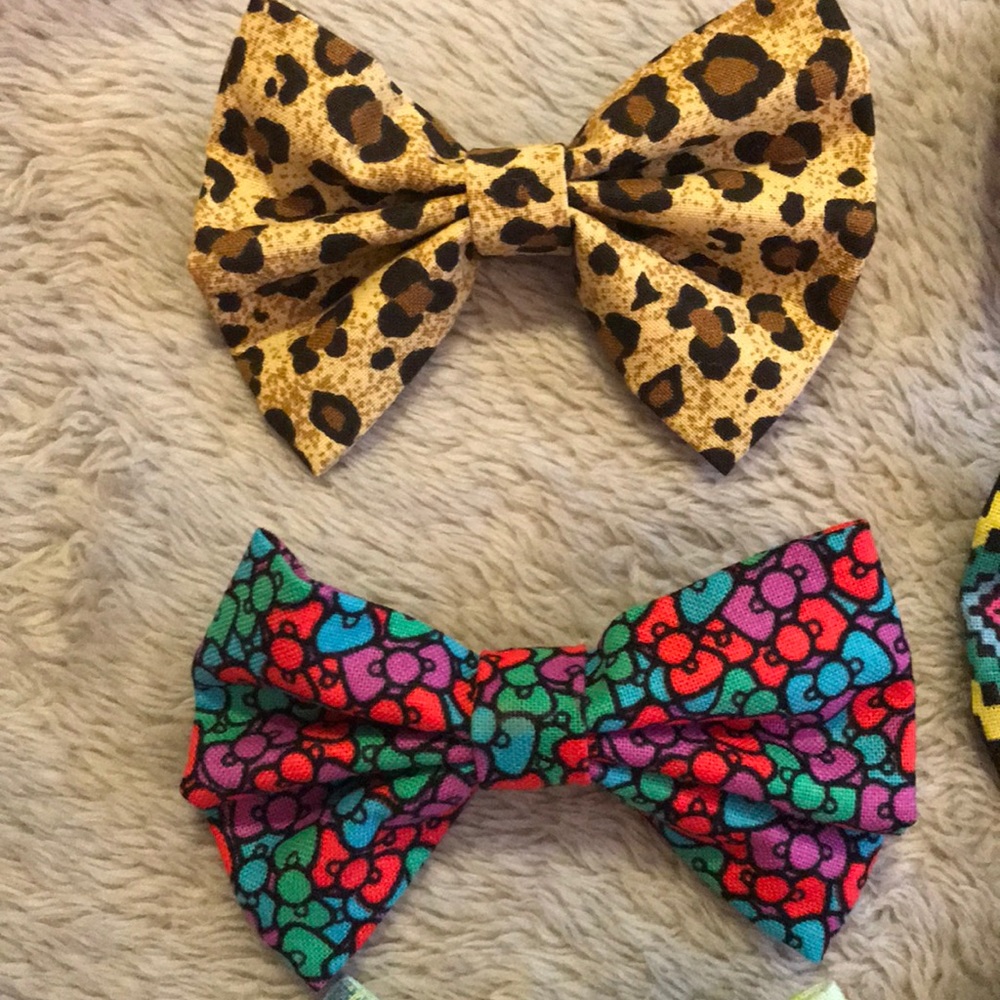 Girls Bows 🎀 - Picture 2 of 5